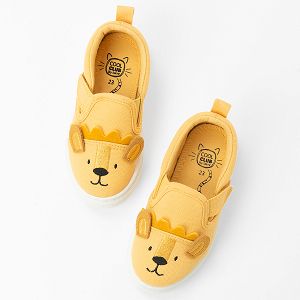 נעלי בית בצבע צהוב כהה עם דוגמת אריות