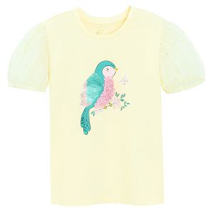 Yellow T-shirt with parrot print and puffy sleeves