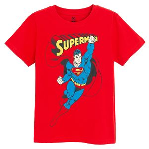 חולצת טריקו אדומה של סופרמן